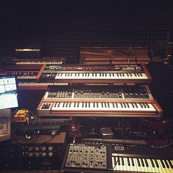 Breakbot using Empirical Labs EL8 Distressor