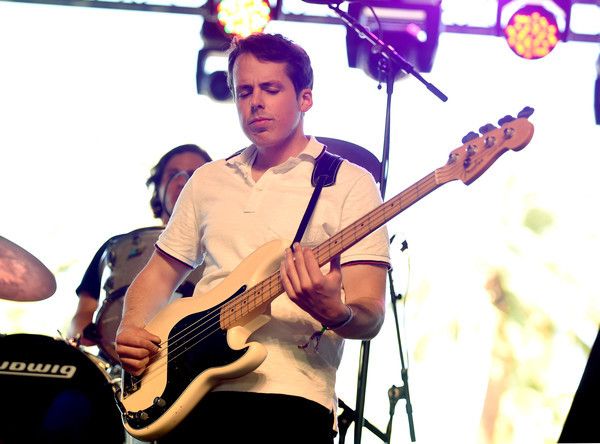 Brian Murphy Alvvays using Fender Precision Bass White