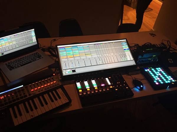 Flume using Novation Launchpad Pro