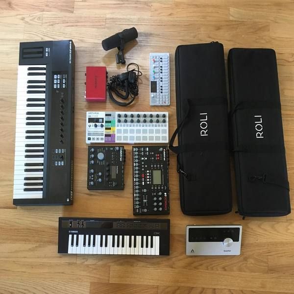 Flume using Shure SM7B Vocal Dynamic Microphone