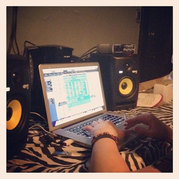 Flux Pavilion using KRK ROKIT 5 G3 Studio Monitor