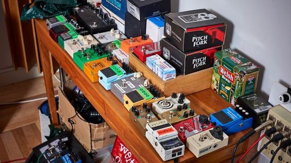 James Dean Bradfield using MXR M107 Phase 100