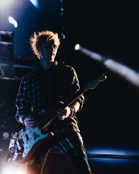 Michael Clifford using Fender USA Professional Stratocaster HSS