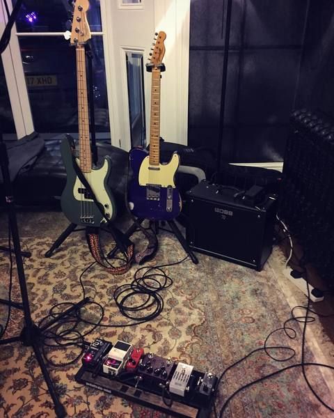 Peter Honoré using TC Electronic Ditto Looper Guitar Effects Pedal