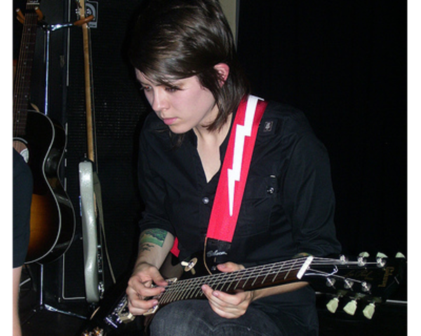 Tegan Quin s Gibson 2 Ferrari Red Nylon Lightning Bolt Guitar Strap WhatGear