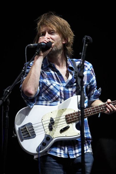 Thom Yorke using Fender Mustang Bass