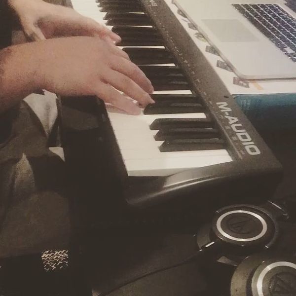 Yeah Boy using M-Audio Keystation 49 II
