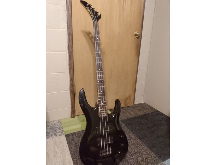■Kramer Striker 422S BASS クレイマー ストライカー □Kramer Striker 422S BASS クレイマー ストライカー